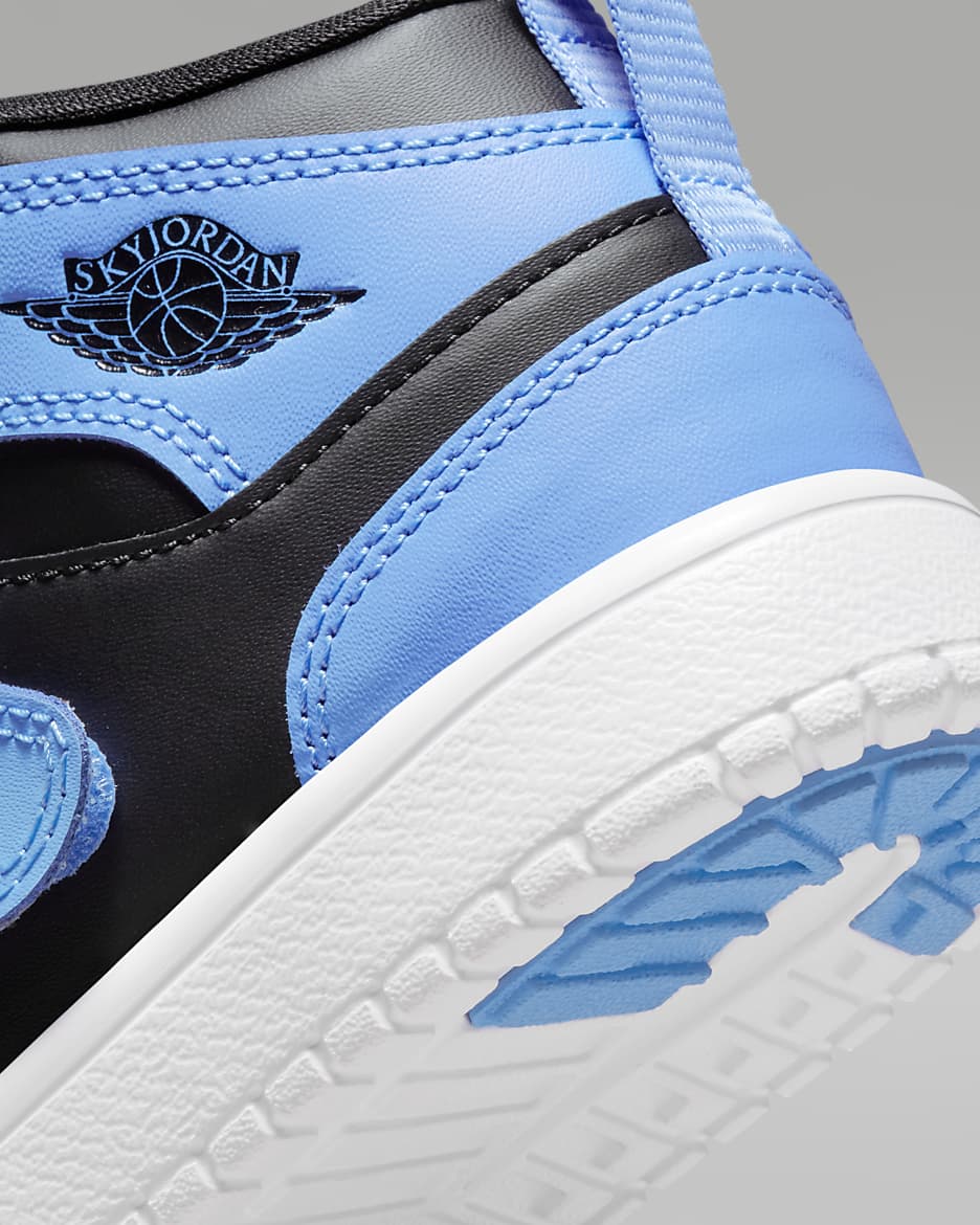 Jordan retro 1 sky blue sale